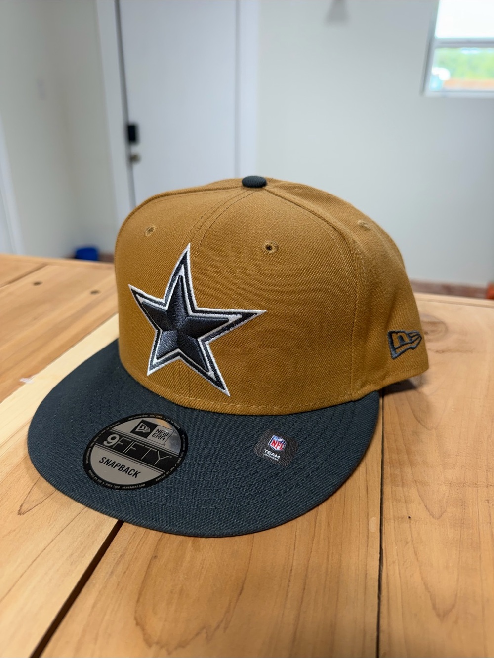 Dallas Cowboys New Era 9FIFTY Snapback Hat Brown Black NWT